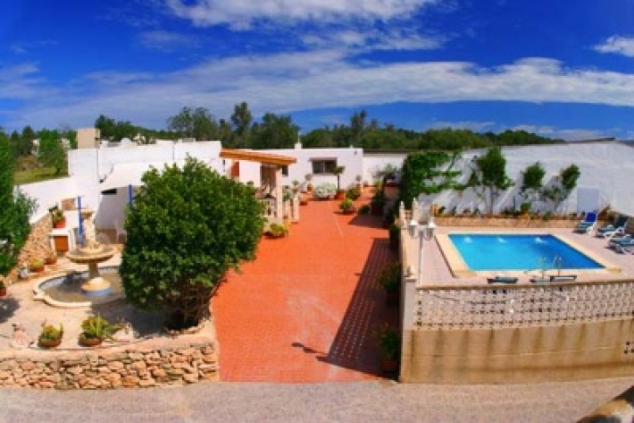 Villa with 8 Bedroom in San Rafael for sale
