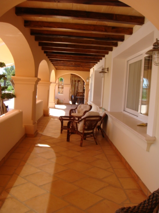 5 Bedroom Villa in Talamanca for sale or rent