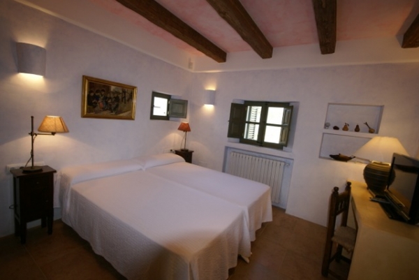 Stunning 4 bedroom villa in Santa Eulalia, Roca Lisa for sale