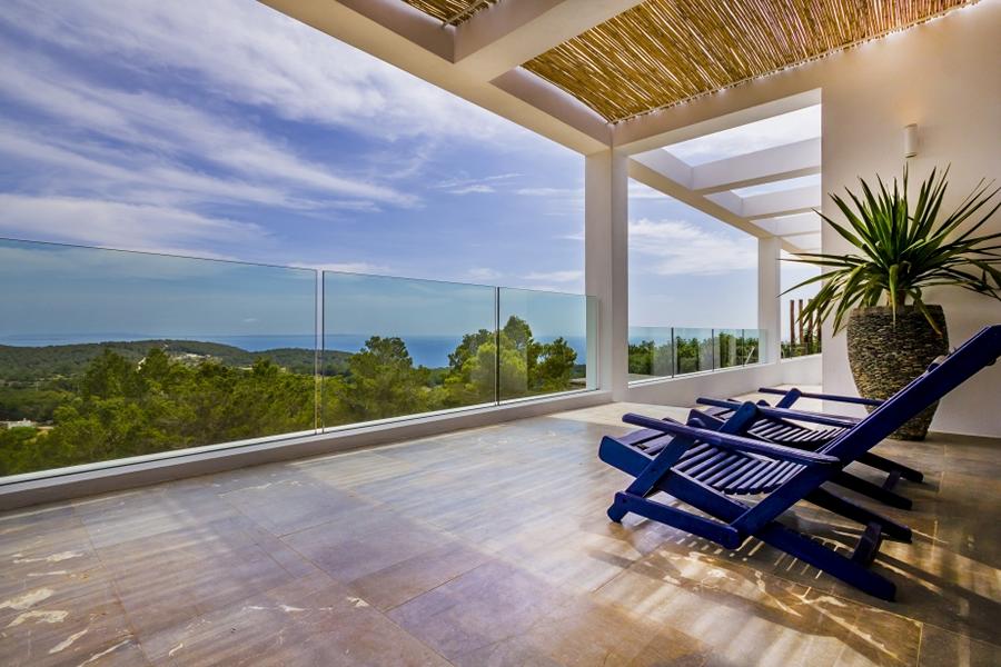 Villa in Es Cubells with sea views and lots of nature