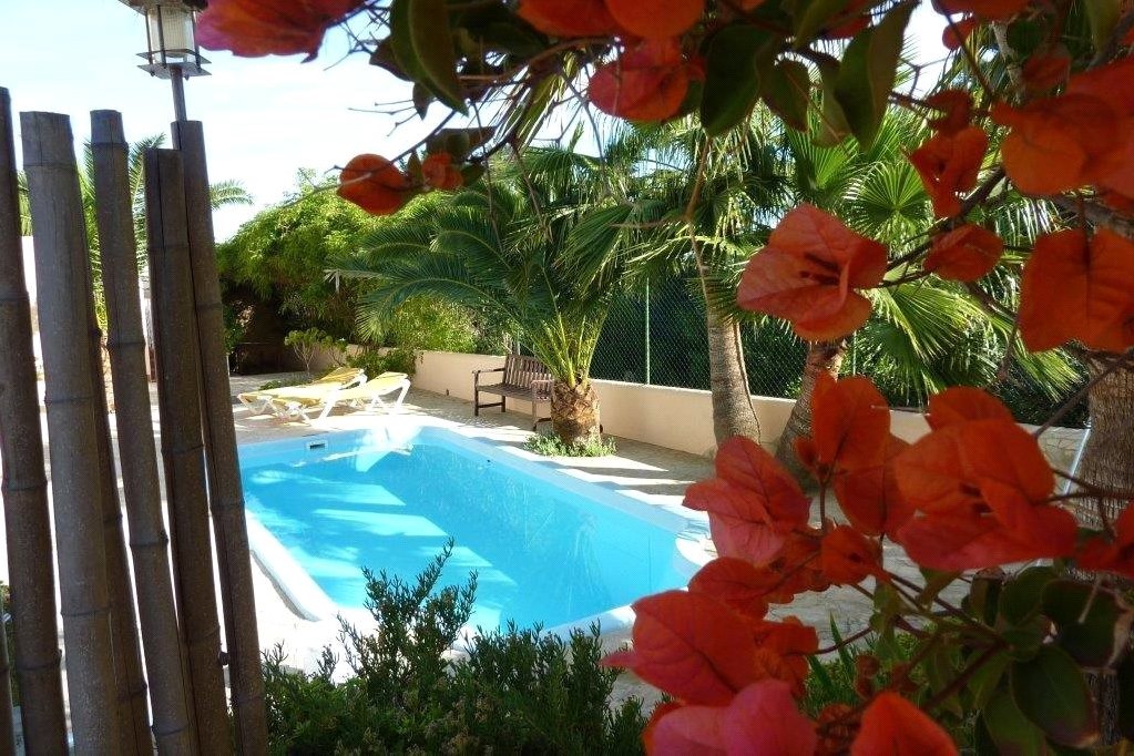 Hostal with guest house in Cala Vadella with guest house for Sale
