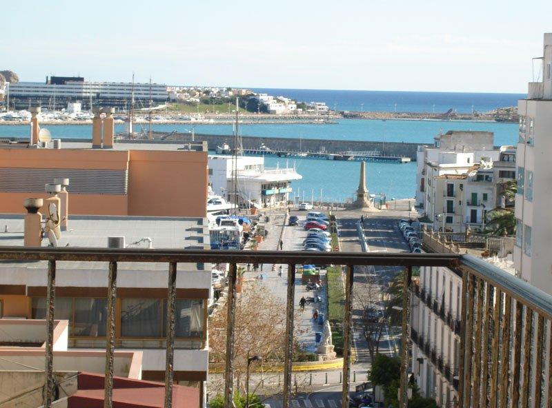 A 2 bedroom apartment in the city of Ibiza for sale