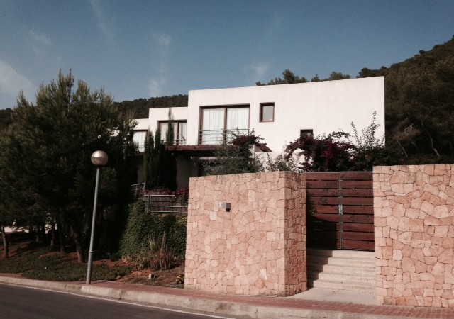 Three bed house for sale in Cala Llonga