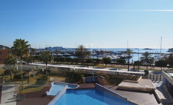 Two bedroom apartment for sale in Marina Botafoch de Ibiza