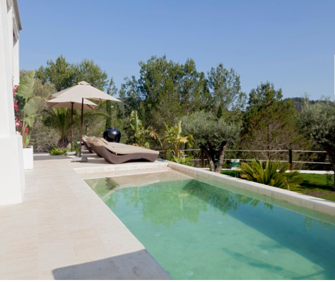 Spacious luxury villa for sale in San Miguel