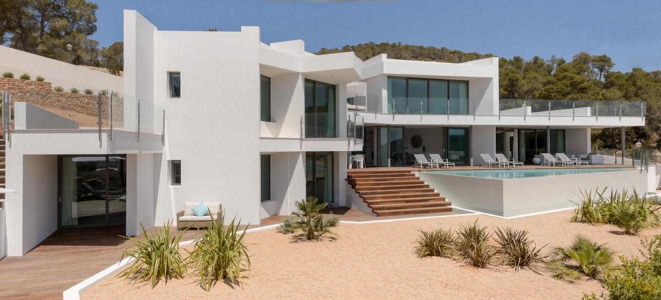 Dream Villa in Es Cubells for sale with fantastic views to the See