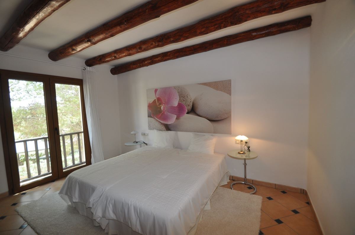 Beautiful four bedroom villa for sale in San José