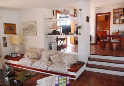 Four bedroom house for sale in Talamanca
