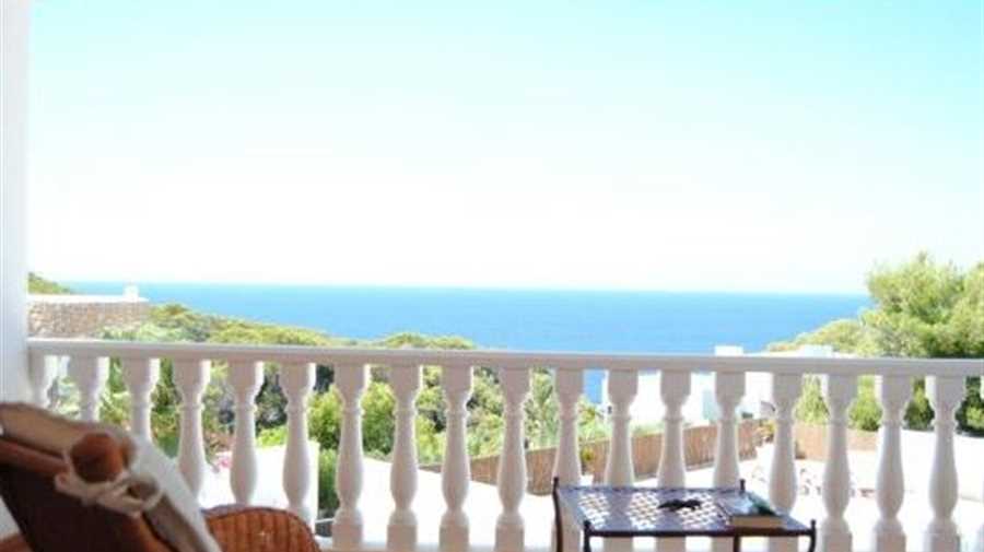 Charming house with sea view and sunset view in Cala Vadella