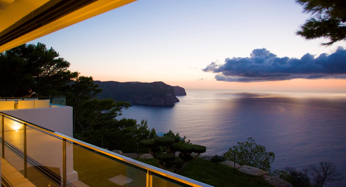 Exclusiv luxury villa with amzaing views first line
