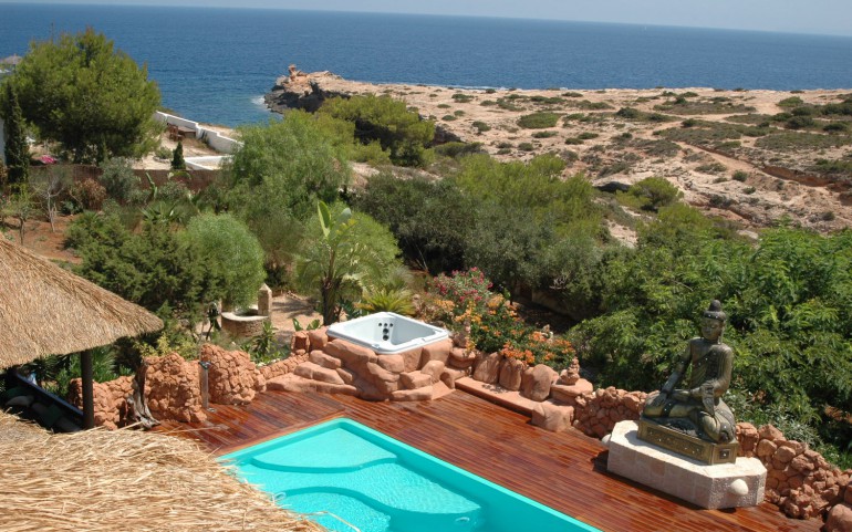 Exotic 14 bedroom house for sale in Cap Martinet