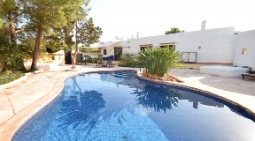 Beautiful house in quiet location in San Augustin