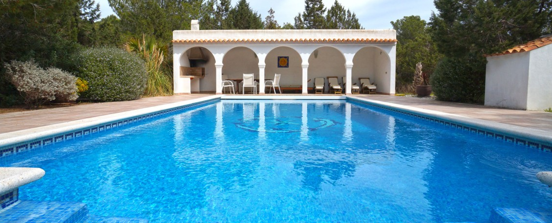 Villa in one of the best location on Ibiza with access to the beach