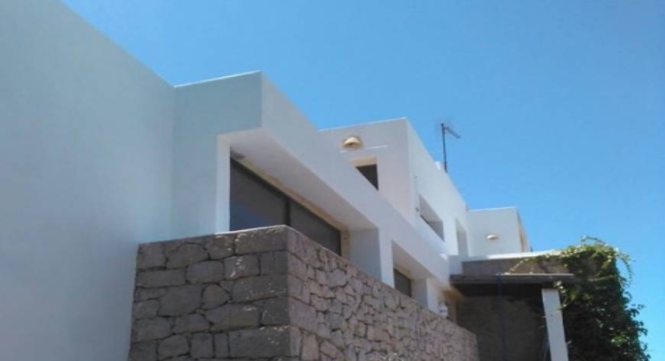 Nice house near Ibiza town for sale
