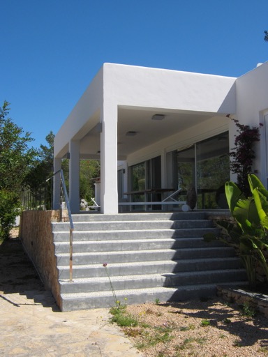Modern individual housing with luxury qualities in Benimussa