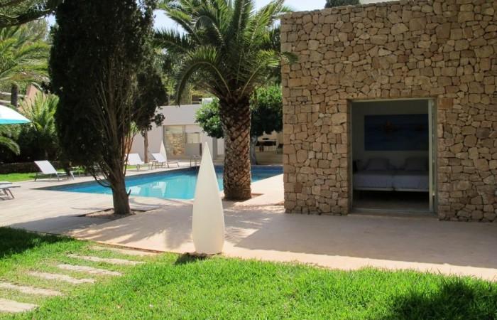 Exclusive villa in Porroig only 5 min walking distance to the beach
