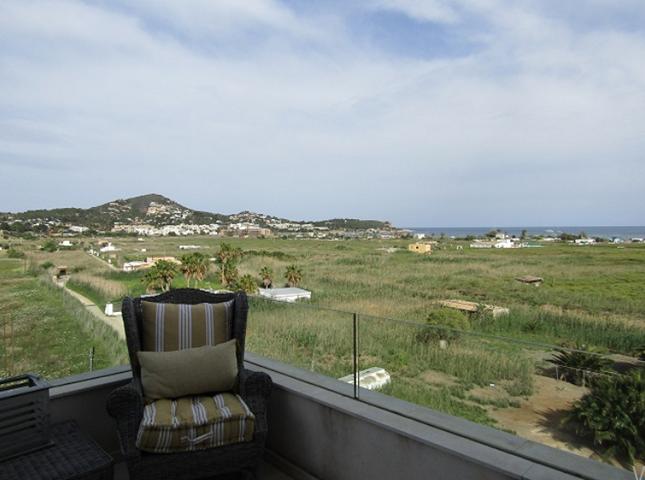 Very nice apartment with 117 m2 with views to the sea