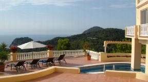 Charming and recently reformed villa in Cala Salada