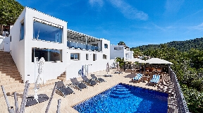 Modern house for sale in Cala Llonga - Ibiza