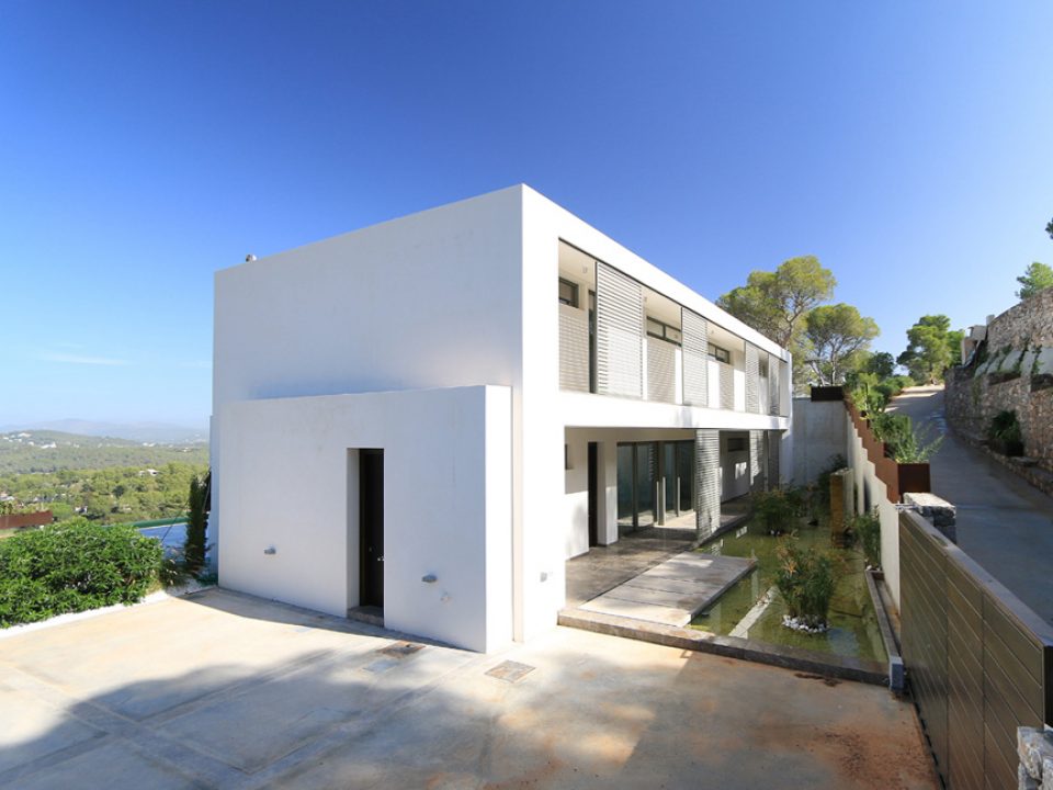 New build six bedroom villa in Roca Lisa for sale