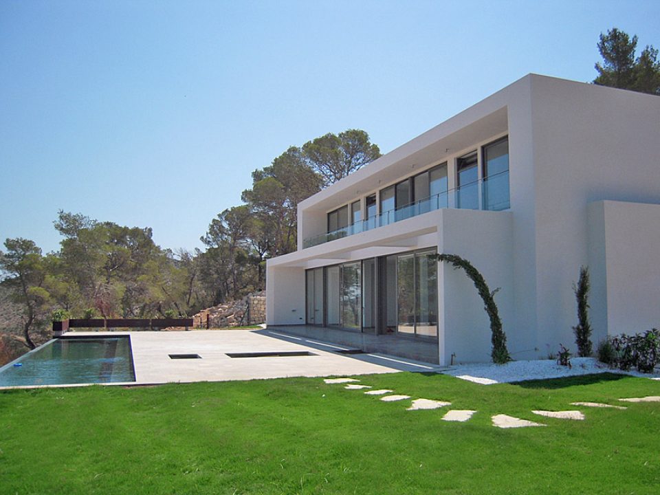 New build six bedroom villa in Roca Lisa for sale