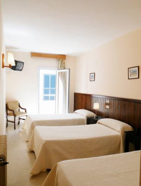 Hotel classified with two stars in Menorca - Mahon