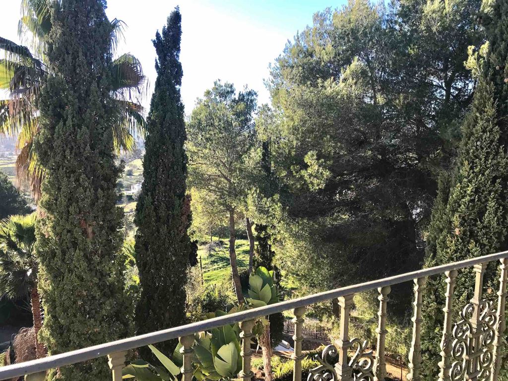 Nice Finca in Santa Eulalia with mature mediterranean gardens