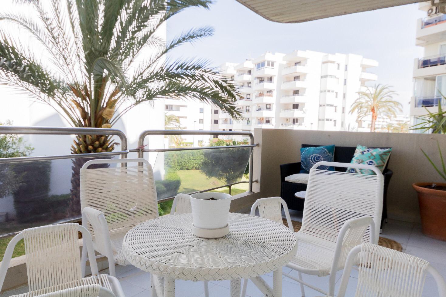 Nice apartment for sale in Marina Botafoch on Ibiza with large pool and nice views