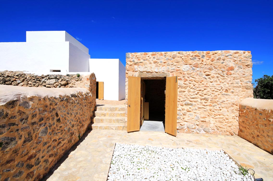 Authentic farm house of the XIX th century for sale in Ibiza