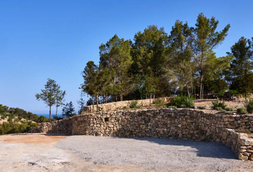 Old finca with Blakstad project walking distance to the beach