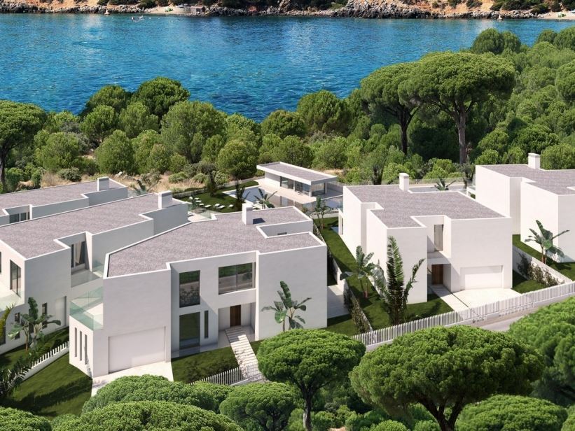 New villa near the sea Cala Llena
