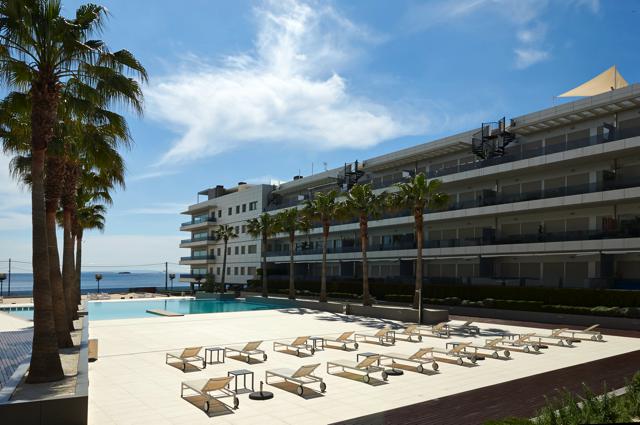 Wonderful apartment for sale with fantastic sea view in Royal Beach, Ibiza