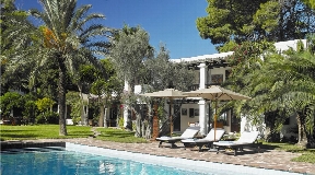 Exclusive Villa near to the city of Ibiza in a very quiet location with best views