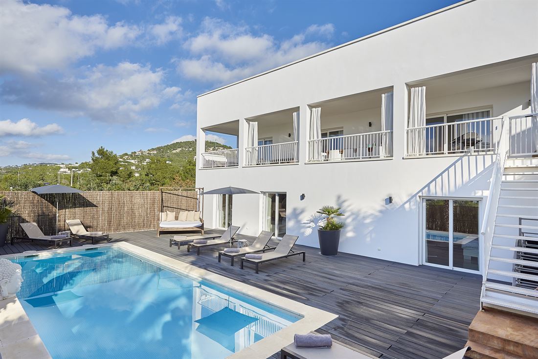 Spacious modern Ibiza style villa for rent in Ibiza - Talamanca
