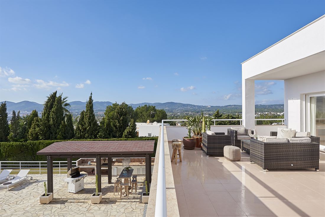 Beautiful Ibicencan villa for rent near the picturesque town of Jesús - Ibiza