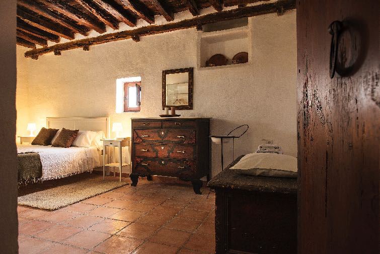 Romantic and antique Villa with Historical Defense Tower