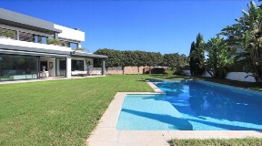 Fantastic modern villa near the city of Ibiza
