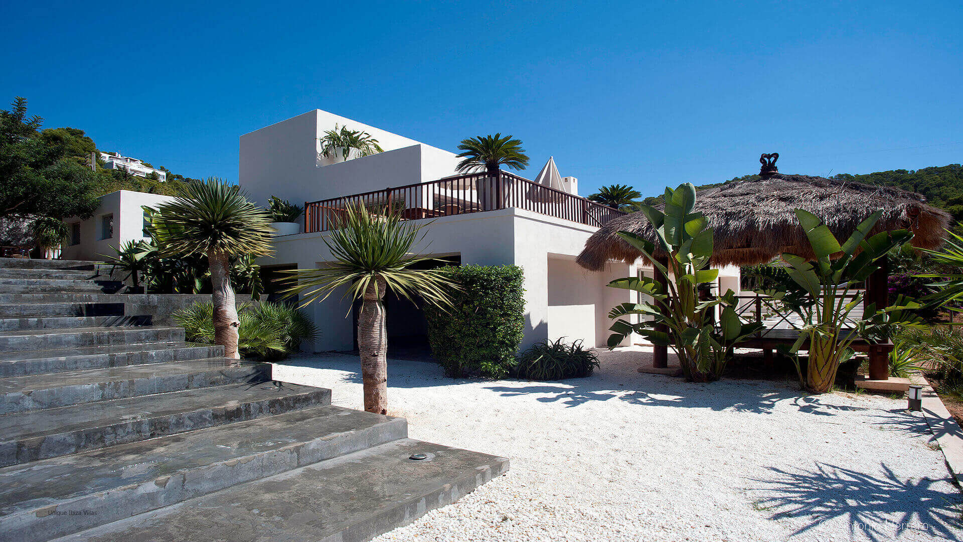 Villa located near Es Cavellet and Salinas beaches