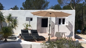 Nice house only 10 minutes walking distance at the sea of Formentera