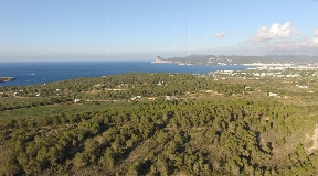 Land of 51,866 m2 with license ready to start building in Cala Bassa