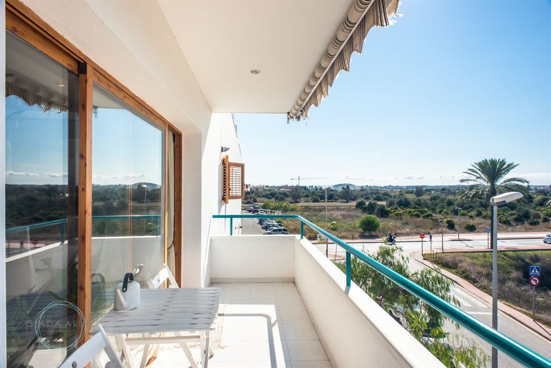 Nice penthouse with 4 bedroom in Jesus with views to D'Alt Villa from the terrace