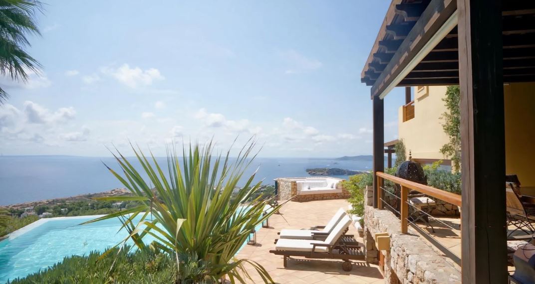 Luxury villa on top of a hill from Ibiza for sale