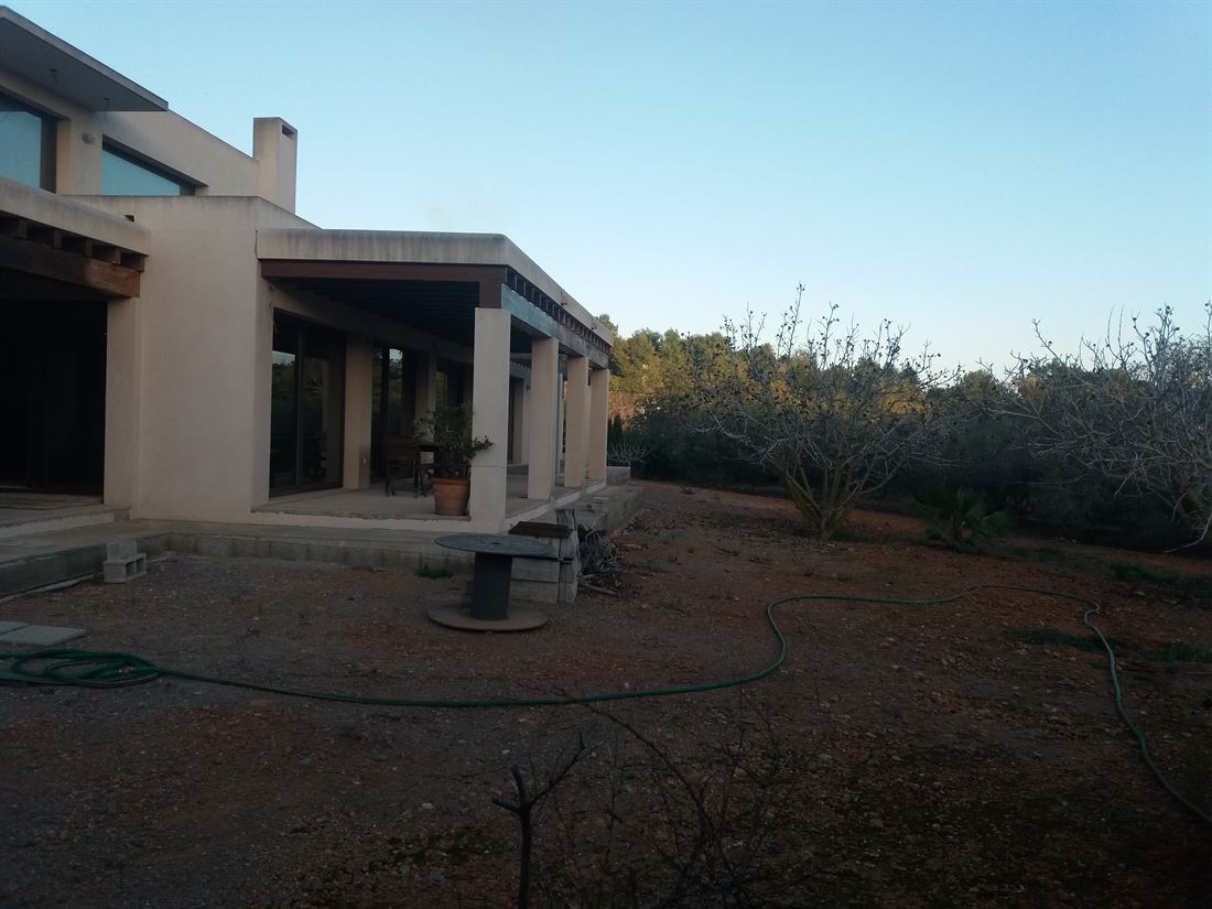 Fantastic property in the area of San Carlos in an absolutely quiet location