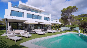 Modern and attractive new luxury villa new in Cala Moli