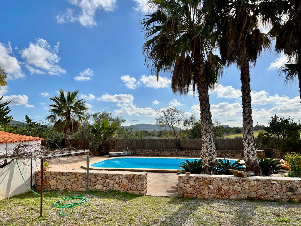Country house situated between San Miguel and San Mateo