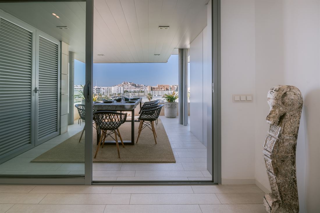 Three bedroom apartment with Dalt Vila views in Marina Botafoc