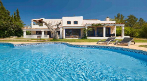 Authentic villa for sale in Ibiza