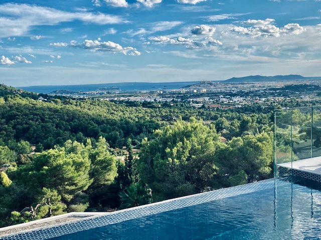 High quality modern villa in Can Furnet with breathtaking panoramic views
