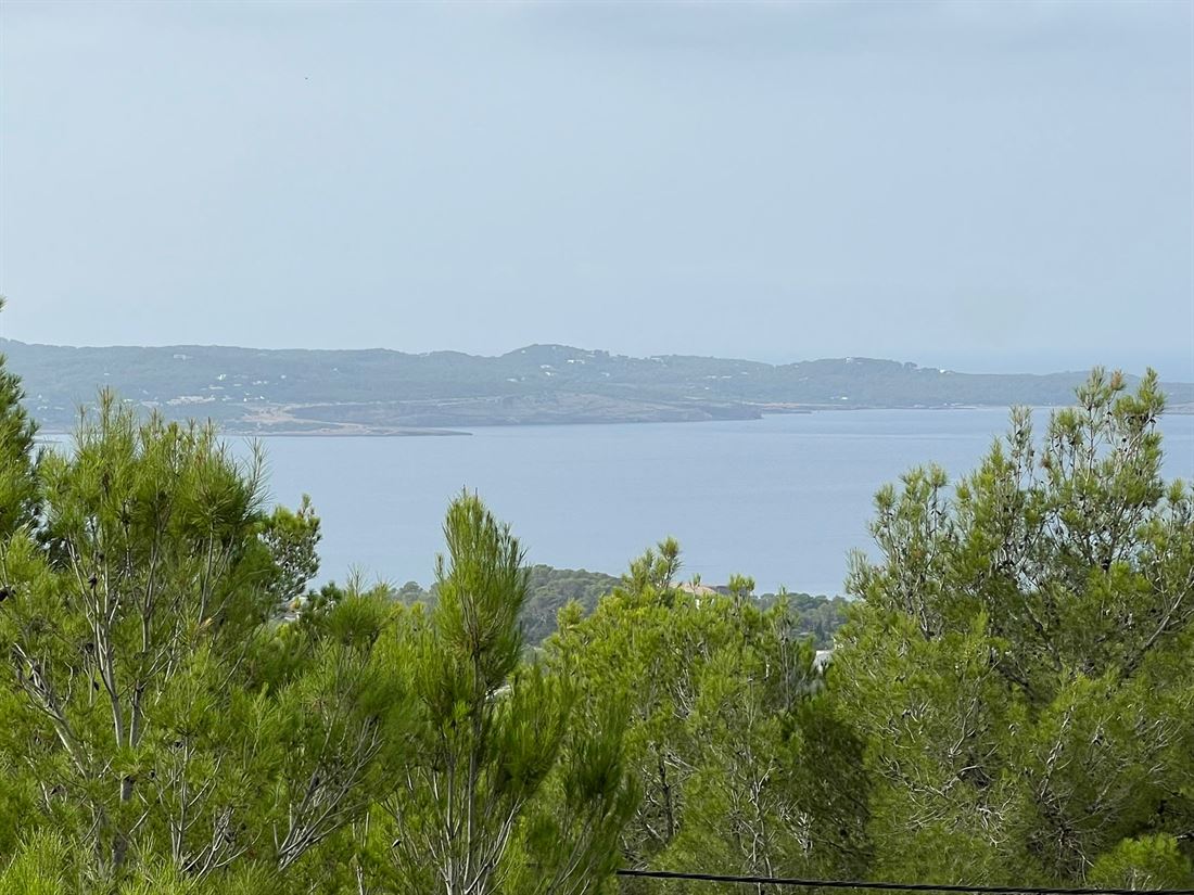 Beautiful plot with sea view in Can Germa
