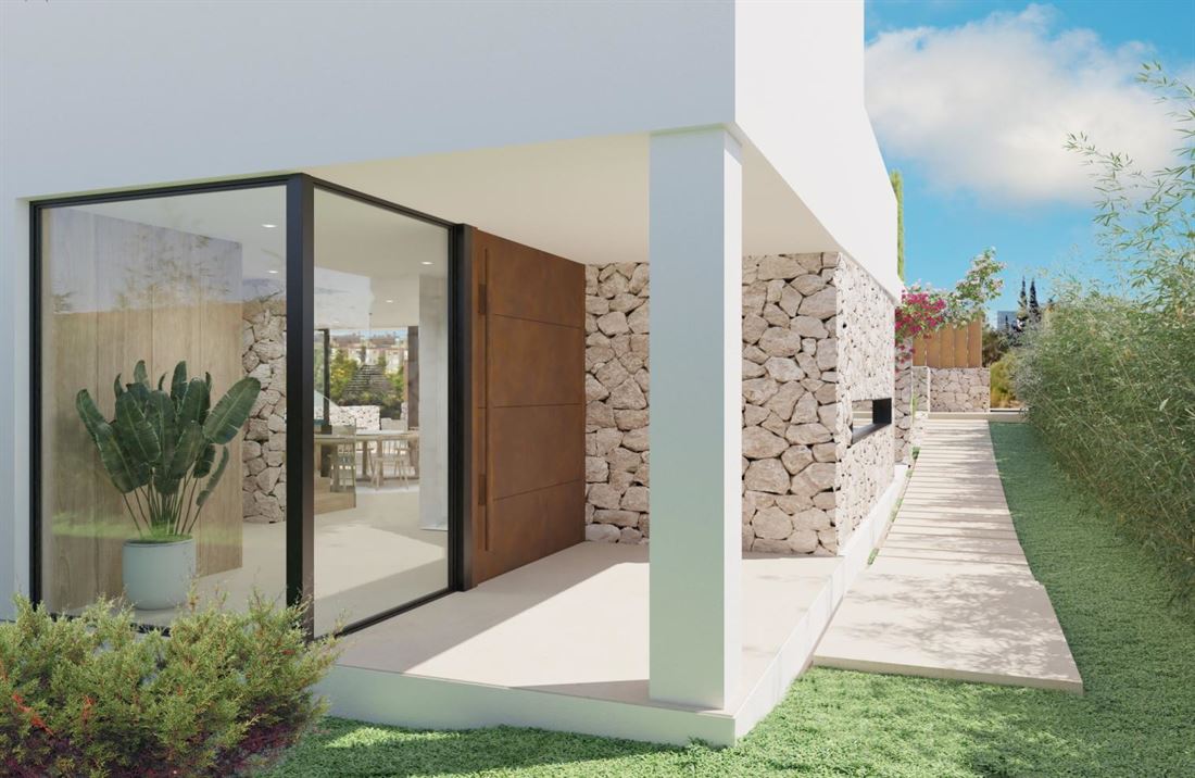 Single family house under construction with exclusive pool in Ibiza